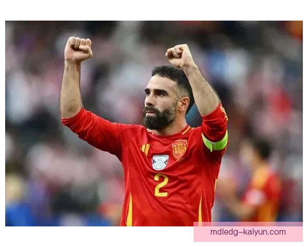 卡瓦哈尔在欧冠赛场展现出色状态，右路表现值得关注