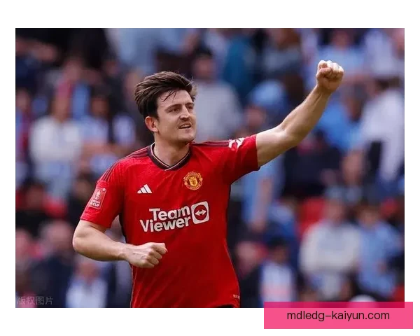 马奎尔近期表现回暖，防守能力提升备受关注