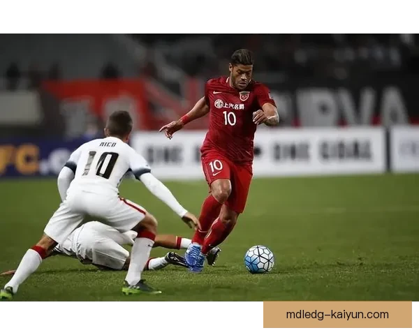 英超拖拉机状态回暖，竞争力增强引人注目